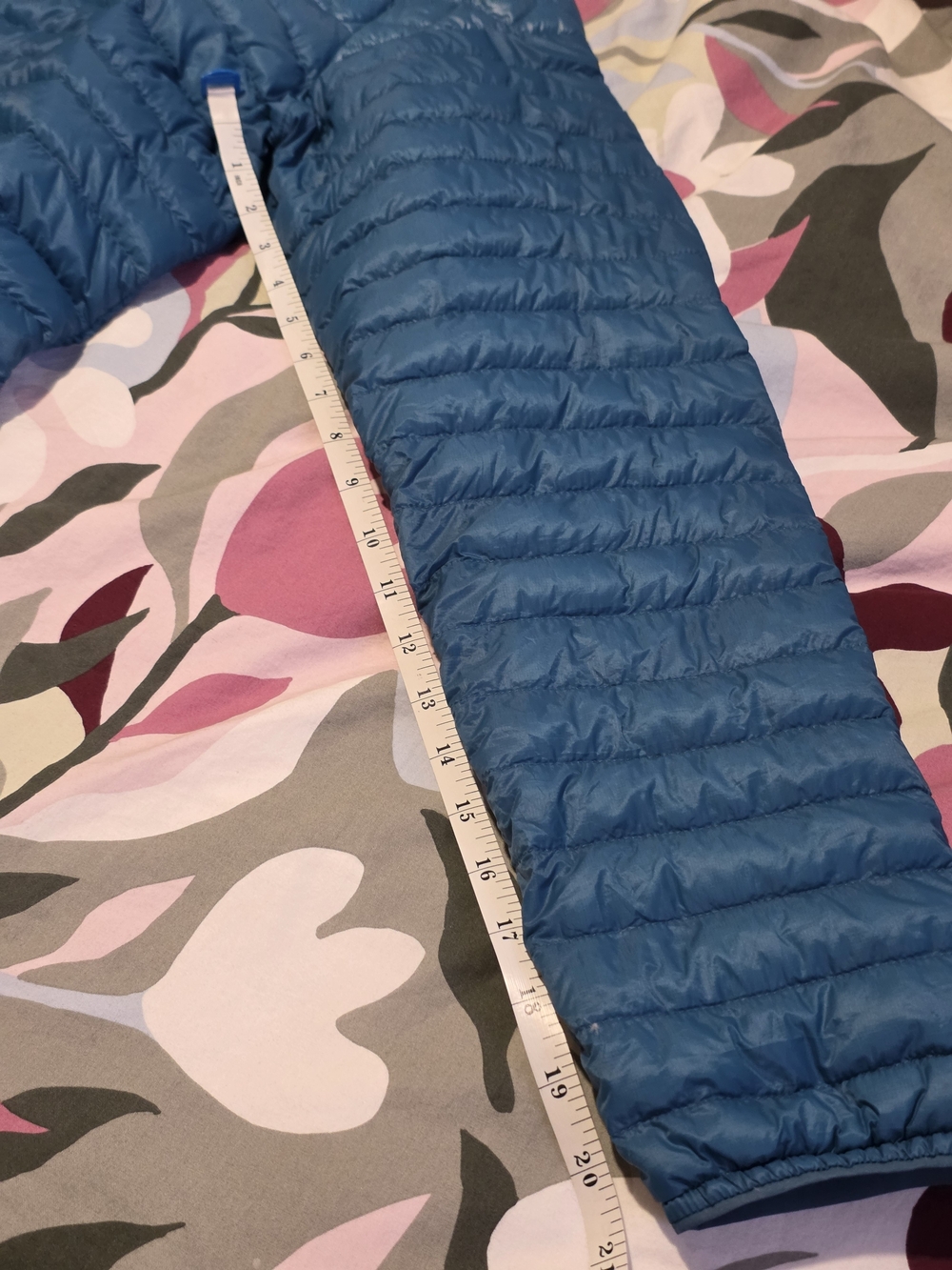 Patagonia Women’s AlpLight Down Quilted Pullover Jacket - Teal Blue - Picture 8 of 9